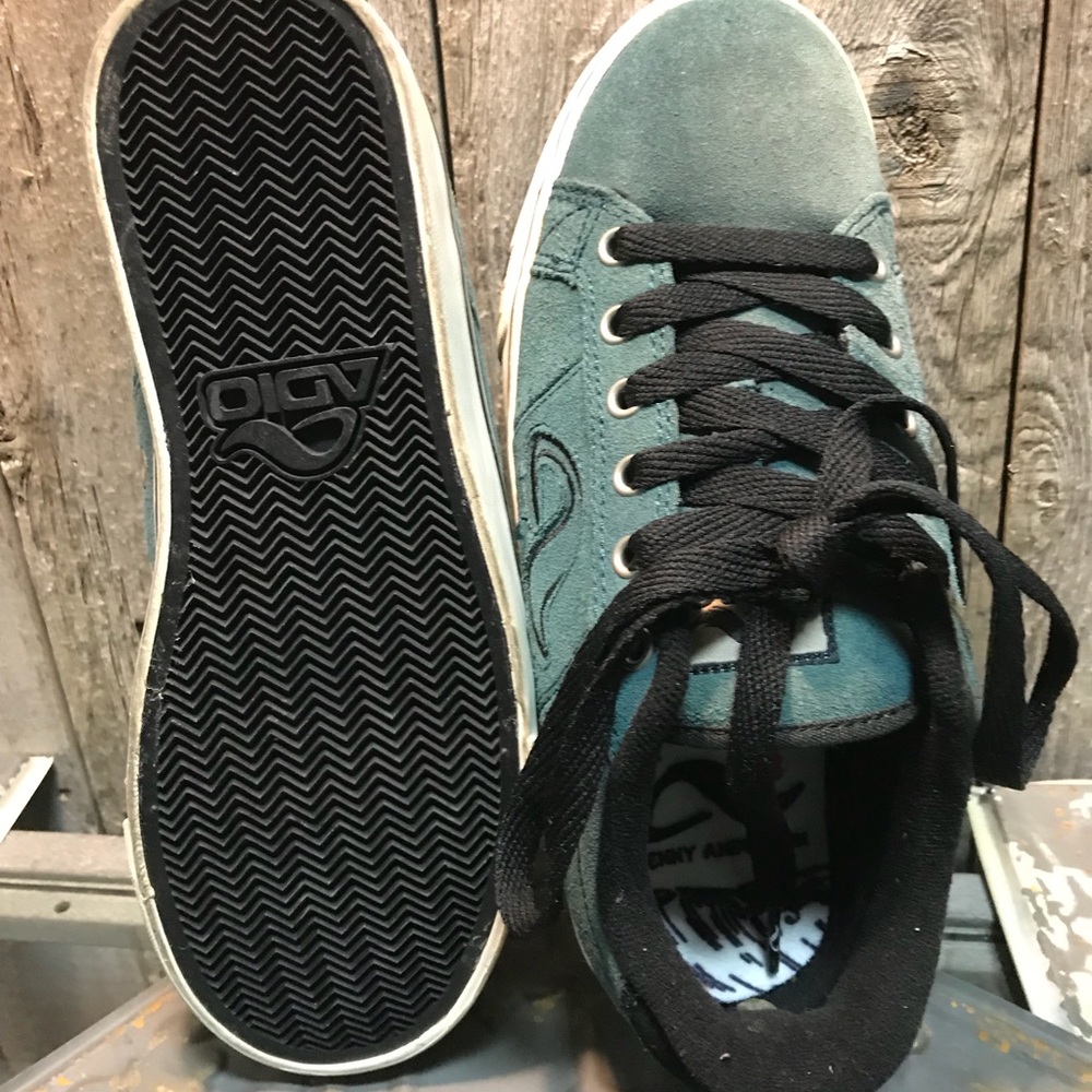 Mens Green Suede Adio Kenny Anderson’s . Size 6.5